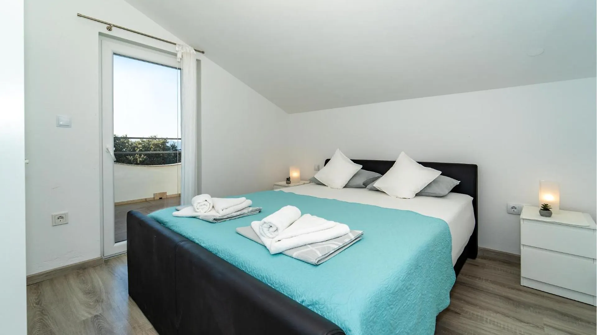 Gorgeous Apartment In Bibinje With Wifi 0*,